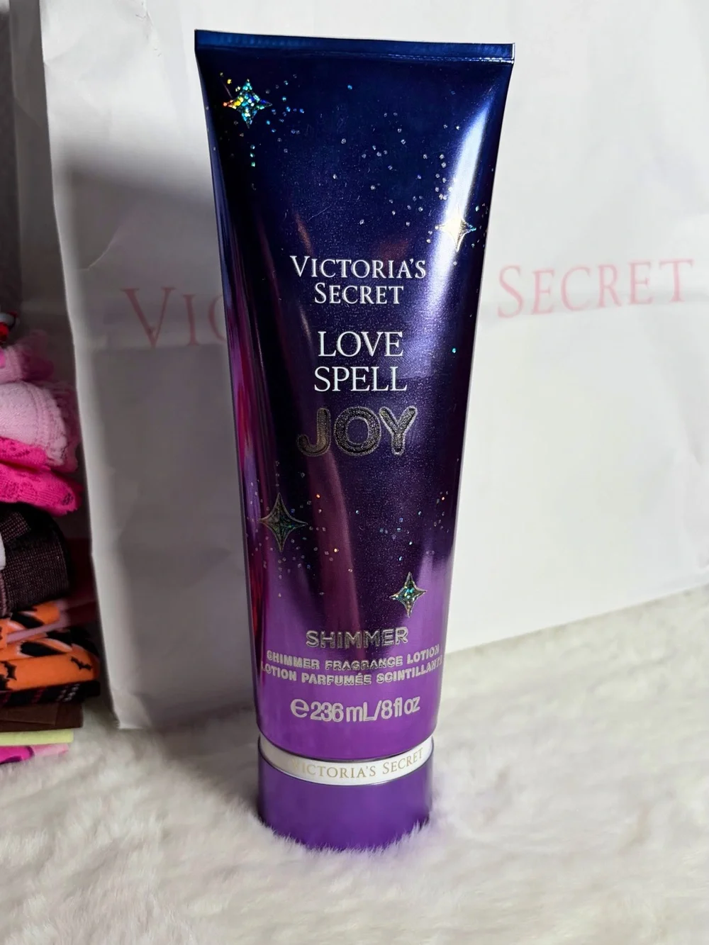 Victoria’s Secret - LOVE SPELL JOY Shimmer Fragrance Lotion